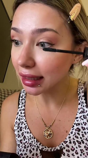 Makeup Tips: Elevate Your Eye Game with Mascara