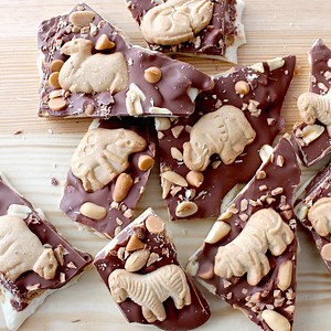 271K views · 7K reactions | Animal Cracker "Bark" Full recipe:...