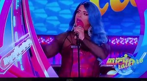 5.2K views · 278 reactions | Hoy a las 8pm por canal Estrella. No se lo pierdan. Que emoción Queen Army  dicelooo Costosaaaaaa. | Alex Alberto | Facebook