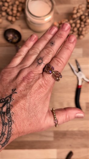 TURORIAL: Perlenring #diyring #handmadejewelry #lovewhatyoudo #brightstarsdesign #perlenliebe