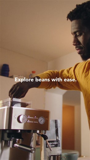 Easily explore new beans and try something new with the removable bean hopper. Welcome home the KitchenAid® Espresso Collection. | KitchenAid Canada