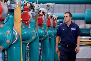 Through the San Diego Regional Water/Wastewater Internship Program, students learn every part of the water/wastewater industry, from field work and lab testing to operations. Since 2006, many interns have gone on to leadership positions in the industry. To learn more, go to h2ointerns.com. | San Diego County Water Authority | Facebook