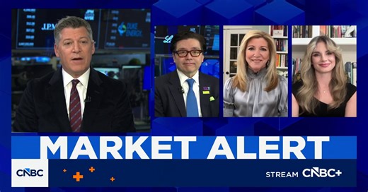 'Closing Bell' market panel talks consumer discretionary outperforming consumer staples