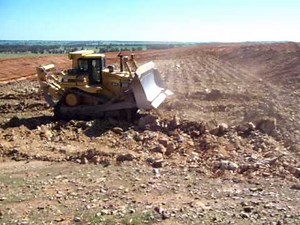 Cat D9R in quarry