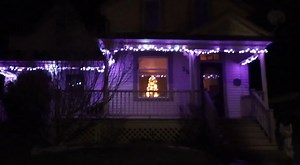 Raspberry Pi Projects Lets Neighbors Change Christmas Lights