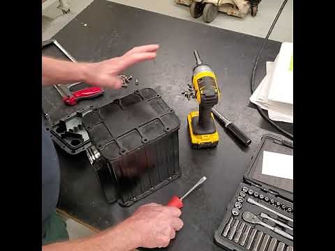 Volvo Penta GEN V Heat Exchanger R&R Part 1