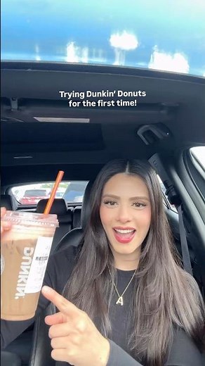 Trying Dunkin’ Donuts for the First Time as a Canadian | King Kylie Latte Review