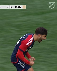142K views · 2.4K reactions | A set piece goal that dreams are made of for Carles Gil. ☄️ | Major League Soccer (MLS) | Facebook