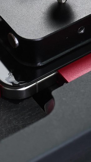 REFOX iSpearator simplifies the process of disassembly of your phone screen, resulting in higher efficiency and safer operation