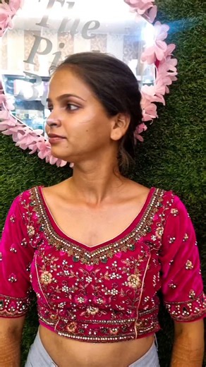 prity Jaiswal on Instagram: "My much loved bridal makeover on this stunning bride 👰‍♀, I thought should share a video of her look as you guys know videos don't lie bride 💖 hair and mekup by me... She just look wow 👌 #bridalmakeup #reels #reelsinstagram #viralvideos"