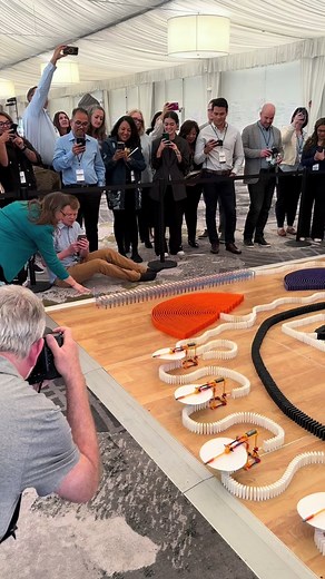 10,000 Dominoes for a corporate event with @DaksDominoes