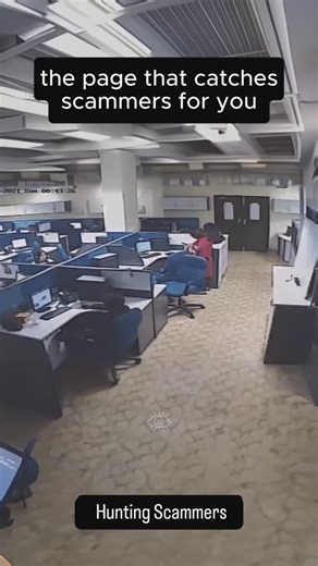 Hunting Scammers on Instagram: "Rebuilding after loosing a 800k followers account Dm for anything Safety precautions to take in this era of scam : We just caught another one, but millions are still targeting your wallet. In 2025, scammers are using Ai and advanced social engineering. Here is exactly how to bulletproof your bank account and identity right now: 1: Audit Your 2FA: SMS codes aren’t enough anymore. Switch to an Authenticator App (Google/Microsoft) for your banking, Venmo, and Cash Ap