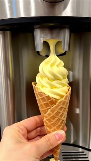 Sour and sweet lemon kitten 🍋🐱 Will it make you smile? #cat #funnycat #aicat #cutecat #funny