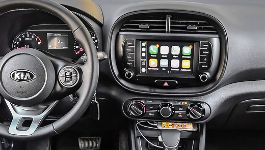 Apple CarPlay on Kia Soul, how to connect