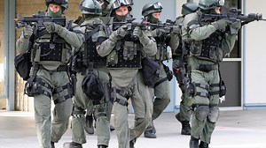 Watch a SWAT team swoop on a pro Counter-Strike player