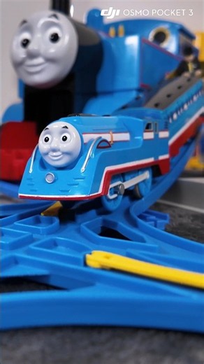 落とさず渡れる⁉️thomas accident
