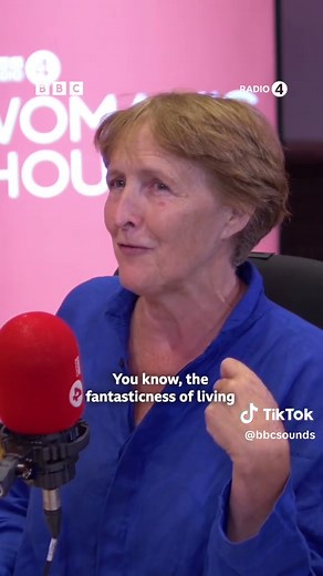 ‘My mother is 99 and I still have quite an intense relationship with her’ 🎭 Award-winning actor Fiona Shaw spoke to Nuala McGovern about her changing relationship with her mother & the complexity of mother-daughter relationships, as she stars in Hot Milk 🎞️ Woman’s Hour | Listen on BBC Sounds #bbcwomanshour #bbcradio4 #fionashaw