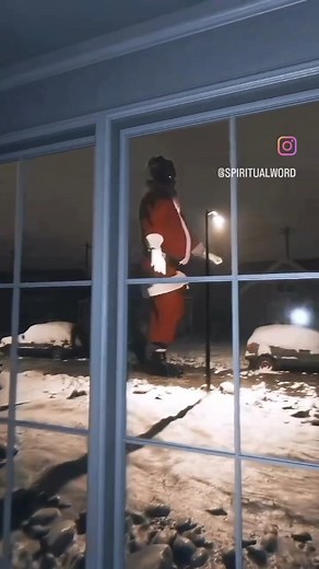 33K views · 525 reactions | Happy holla-dayz! #Teehee來來﫣 | JUST NESH | Facebook