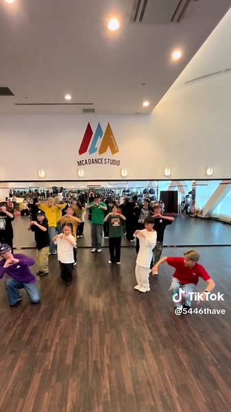 大阪での5446thaveダンスイベント