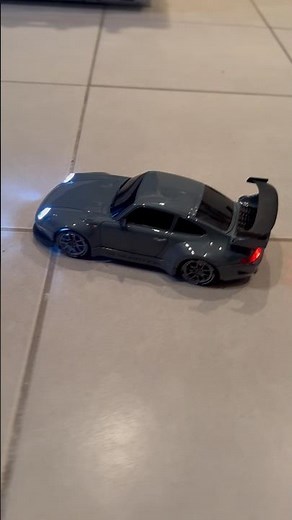 This mini remote-controlled drift car is so cool! #toy #remotecontrolledcar #shorts