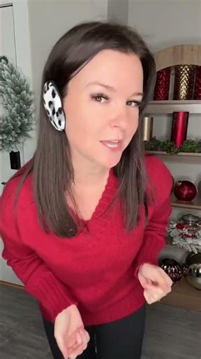 Not only do I get headaches from wearing hats or earmuffs... #Shorts #stephsimons