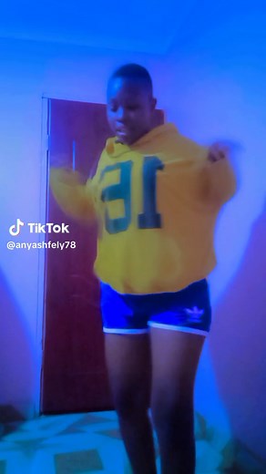 HER🌹😘DAD'S 💍😍DAUGHTER💙🍫 (@anyashfely78)’s videos with original sound - MARIOO