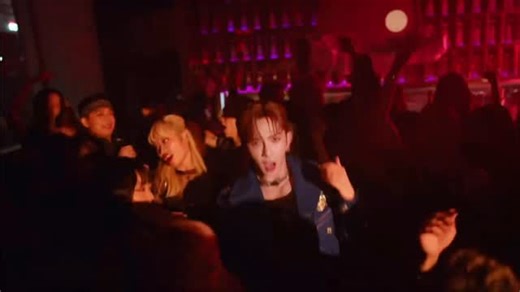 Anson Lo 盧瀚霆國際後援會（加拿大） on Instagram: "🇨🇦👶🏻♥️👱🏻‍♂️ Posted• @ansonlohontingfanclub 👱🏻‍♂️ • 👱🏻‍♂️教主2025年全新個人單曲《Gimme Gimme》MV已經推出🫴🏻 Link🔗https://youtu.be/jteOH600zpI 各大音樂串流平台連結🎧 🫴🏻https://lnk.to/algimmegimme 《Gimme Gimme》 曲：Karl Stefan Aberg / Hanif Hitmanic Sabzevari / Christian Berglund / 紀佳松Jeremy G (Future Sound) / Daniel Kim 詞：T-Rexx 編：Hanif Hitmanic Sabzevari / Christian Berglund 監：Edward Chan 即管走位不必守規 全場無人坐低 步伐自動 自在地踏動 猶如無人駕駛 Start, dance till we drop 找一刻 道別外面 步入大殿 讓面具放低 綑綁的西