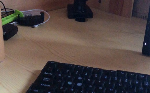 台式机电脑屏幕竖起来，win10如何旋转屏幕？