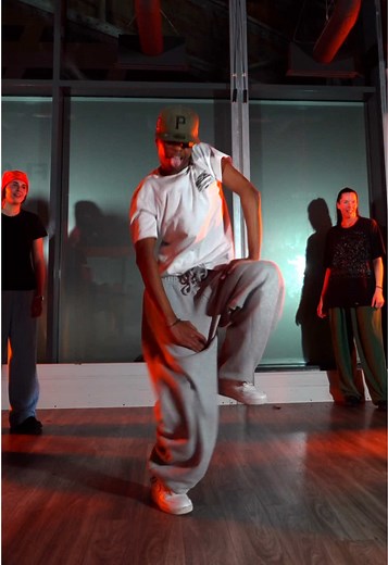 ROCK YO HIPS Chorégraphie par @𝓝assib C’était le cours Hip-Hop Tous niveaux à FLASHBACK Studio 🫰🏼 #danse #choregraphie #hiphop #rockyohips #coursdedanse