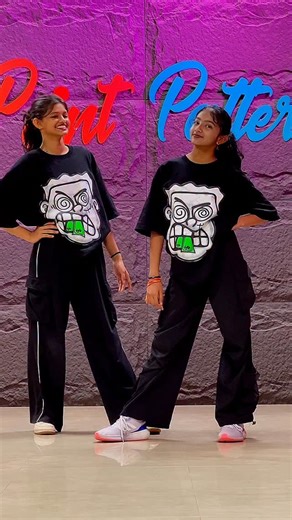 point pattern dance🔹 on Instagram: "Wallah Wallah #wallahwallah #bolllywood #trendingreels #fyp #dance #explorepage #dancecover #pointpatterndancecompany"