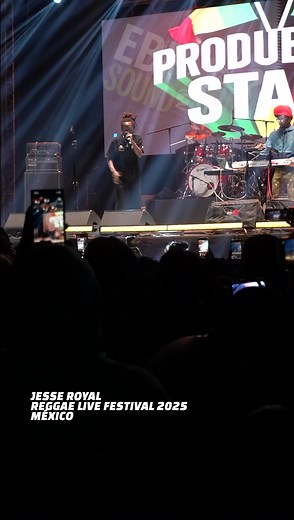 🔥 Jesse Royal dejó al Reggae Live Festival 2025 en llamas “Modern Day Judas” y “Here Comes Trouble” dos himnos, una vibra imparable. Momento de poder en el Reggae Live Festival 2025. #RLF25 #JesseRoyal #ModernDayJudas #HereComesTrouble #ReggaeLiveFestival #EBFSound | EBF SOUND