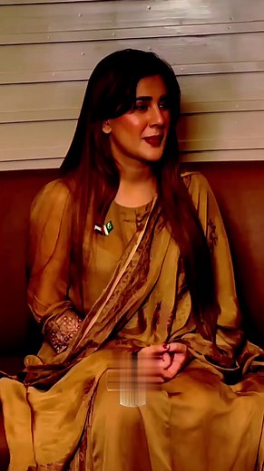 1.4M views · 16K reactions | Kubra Khan Wearing Palestine Batch with Pakistan  #Movermagazinepakistan #kubrakhan #lollywood #foryou #explorepage #recent4recent #like #share #instagood #viral #reelspakistan #reelsviralシ | Mover Magazine Pakistan | Facebook