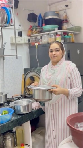 Sab ko chicken sandwich Bahut pasand aaya💫#viralshort #trending #public #housewifevlogger #like ￼￼