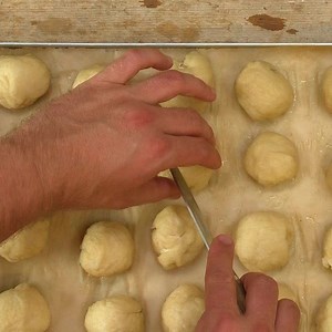 107K views · 680 reactions | Brezel-Bites襤 | Schnell selbst gemacht für wenig Geld | Facebook