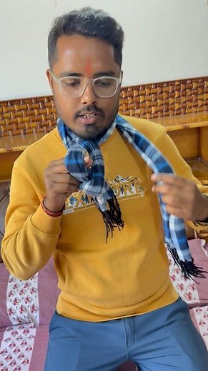 Unique way to tie a muffler this winter😊#shorts