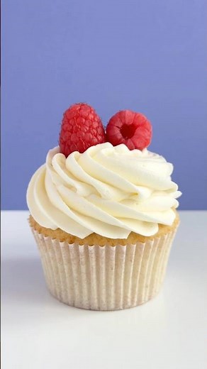 Raspberry Almond Cupcakes | Cake Me Home Tonight