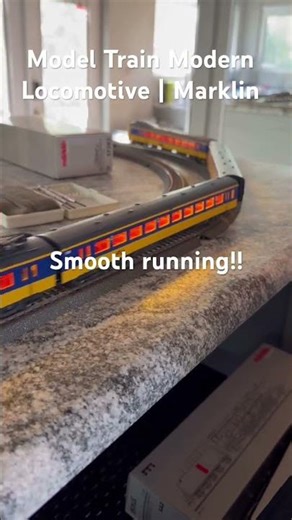 Model Train Modern Locomotive | Marklin