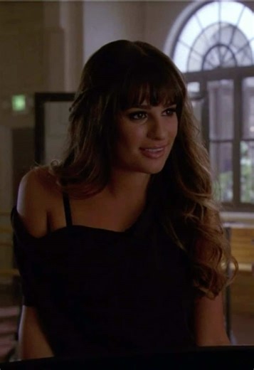 She looked so insane this season #rachelberry #glee #gleek #moodboard #aesthetic