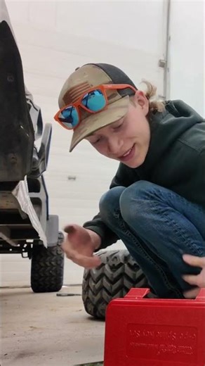 Loose Golf Cart Wheel Fix: Easy Repair!