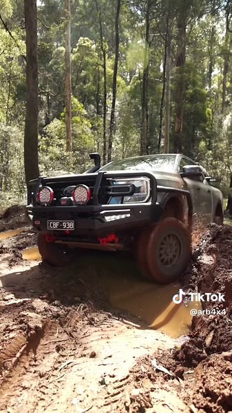 Summit Mark II Bull Bar: Tough and Reliable Manufacturing