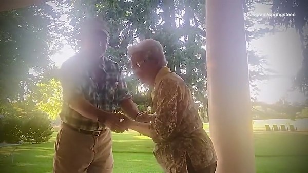 Bruce Springsteen pays tribute to his late mother Adele