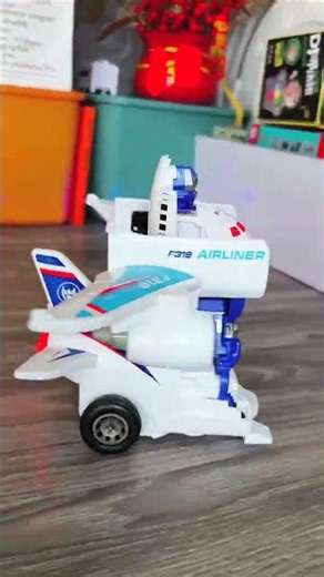 ✈️🤖 Airplane Turns Into Robot in Seconds | Amazing Toy Transformation 🔥#viral #toys #trending