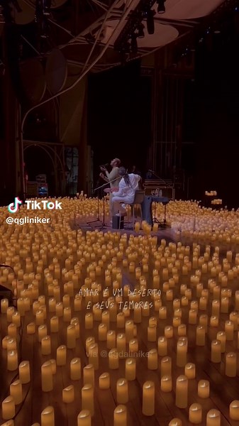 Liniker Cantando 'Oceano' do Djavan em Candlelight Concerts, Curitiba