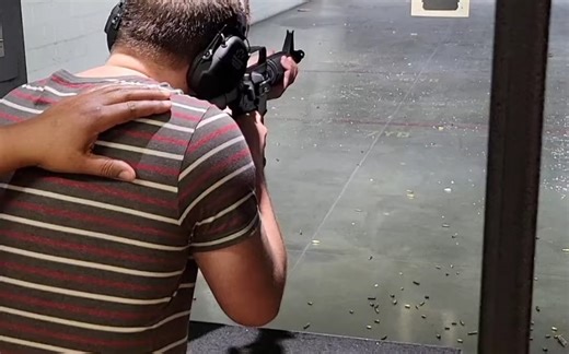 SBR AR15 / M4-全自动射击