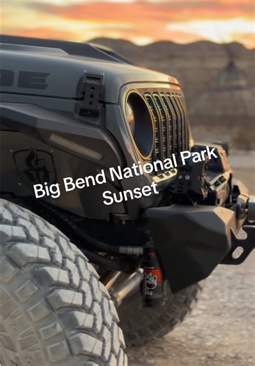 Starting off 2026 catching this sunset in Big Bend National Park. What else do you notice in the background? #sunset #bigbendnationalpark #jeeplife #offroad #jeepwrangler