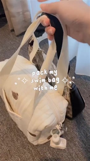— pack my swim baggg🏊‍♀️ #swimming #packing #swim