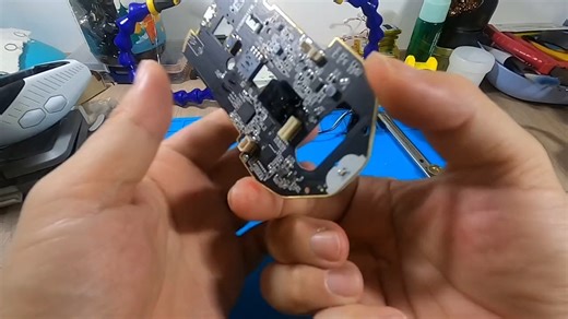 外星人AW610m 鼠标拆解更换微动