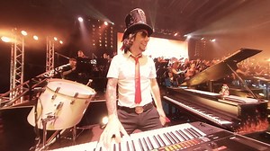 12K views · 372 reactions | Mike Reno - Working For The Weekend | Videos Musicales Solo En Hd | Facebook