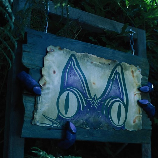 Halloween is about to get WILD with 'SUPER-NATURAL' at CHESTER ZOO! 🦇 Discover the GIANT pumpkin sculpture trail and NEW 'BEASTS' digital 360° experience. ZOO YOU DARE? | Chester Zoo