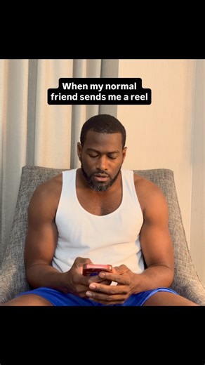 Them group chat messages somethin different lol #textmessages #groupchat #comedy | Julian Richardson